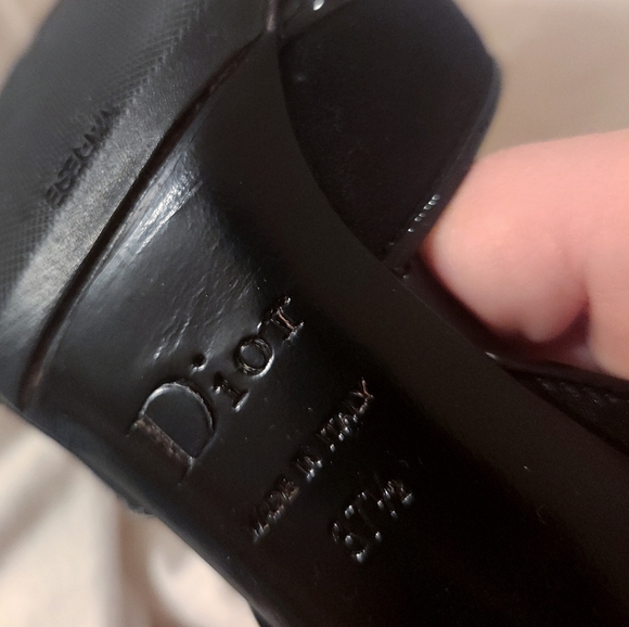 Christian Dior Karma Dorsay patent leather and satin pumps in box/bag - Picture 6 of 8